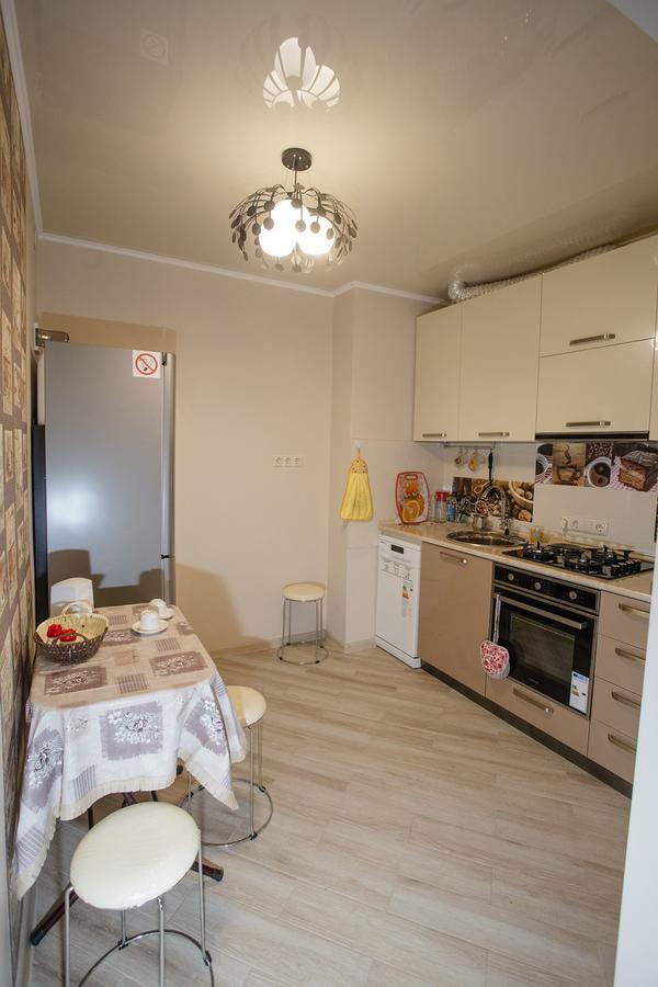 5 Rooms 巴统 外观 照片