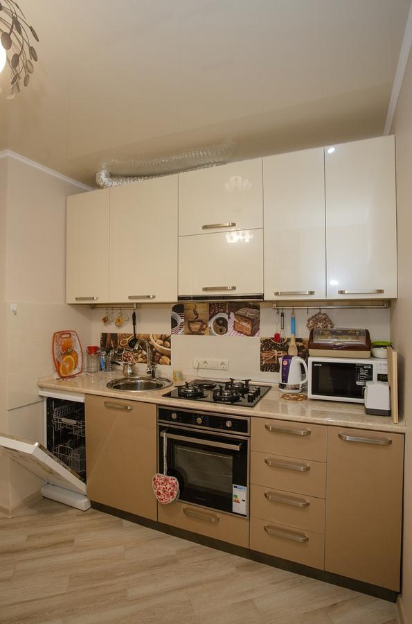 5 Rooms 巴统 外观 照片